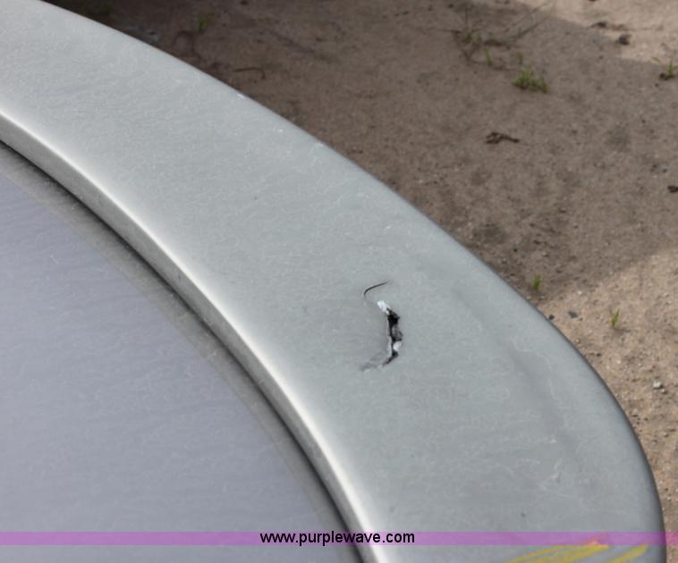 image for item E4269 1999 Saturn SC1