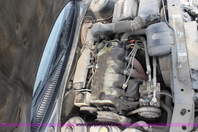 image for item E4269 1999 Saturn SC1