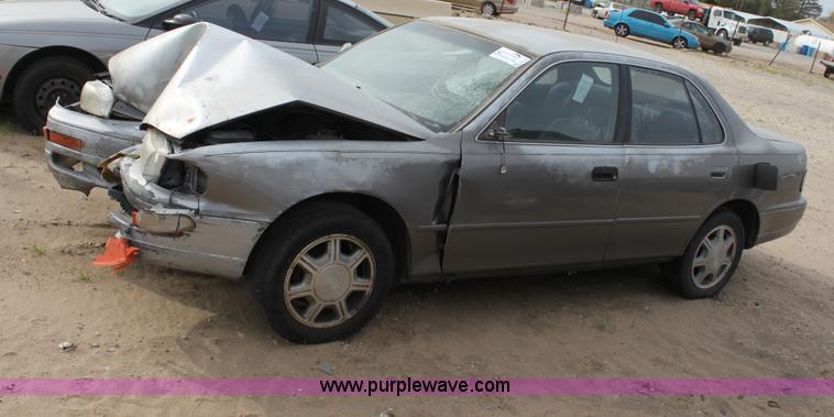 image for item E4270 1993 Toyota Camry LE
