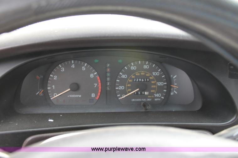 image for item E4270 1993 Toyota Camry LE