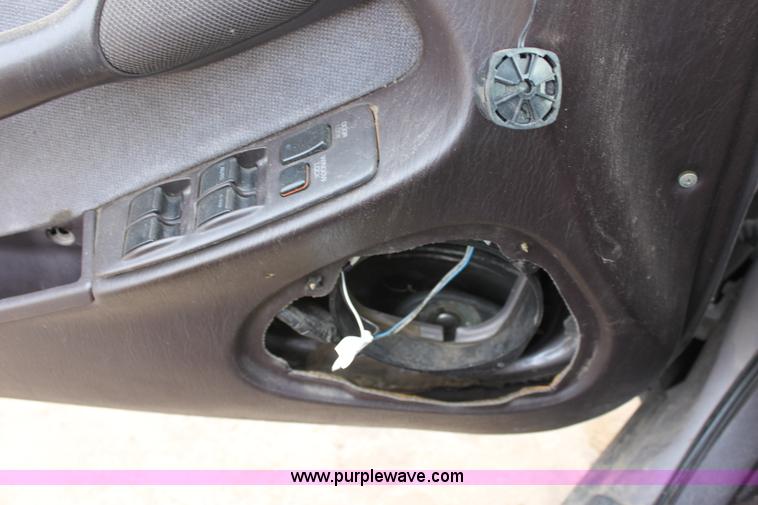 image for item E4270 1993 Toyota Camry LE