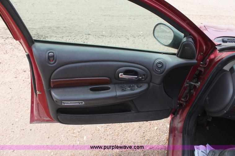 image for item E4271 1999 Chrysler 300M