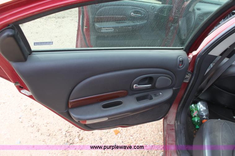 image for item E4271 1999 Chrysler 300M