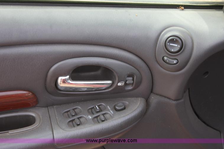 image for item E4271 1999 Chrysler 300M