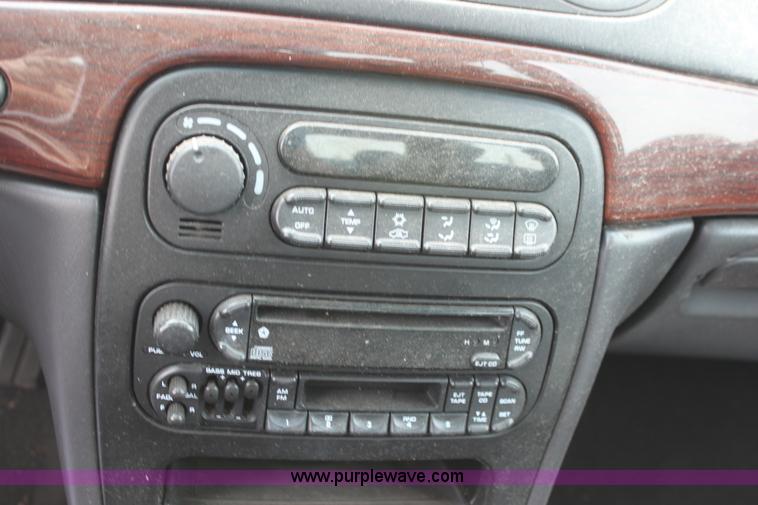 image for item E4271 1999 Chrysler 300M