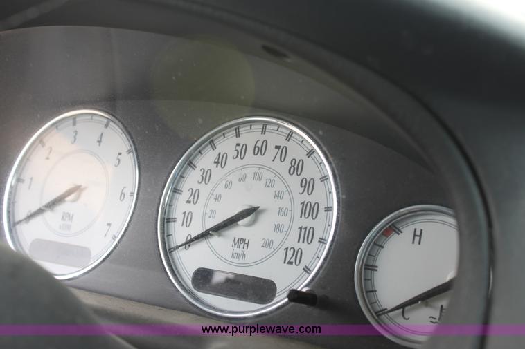 image for item E4271 1999 Chrysler 300M