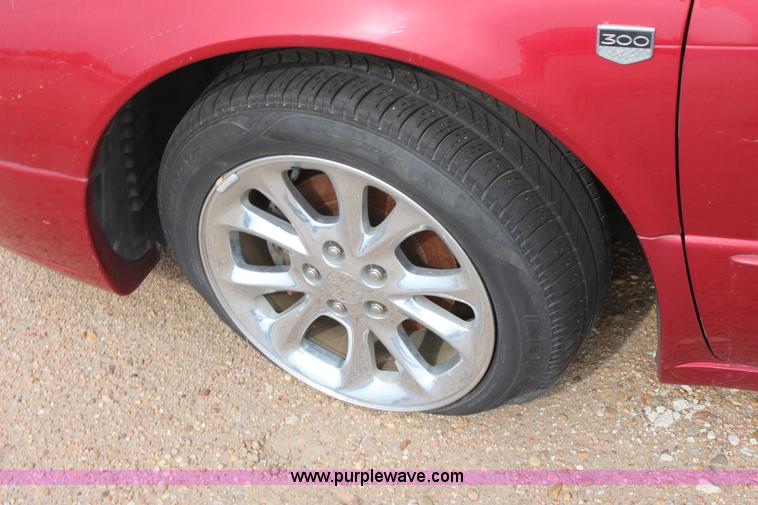 image for item E4271 1999 Chrysler 300M