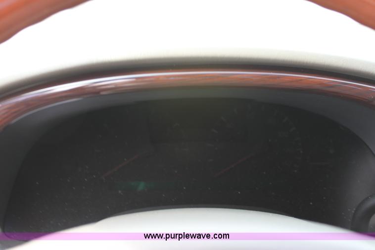 image for item E4272 2000 Cadillac DeVille DHS