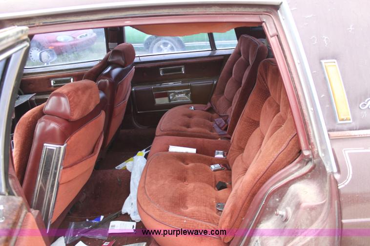 image for item E4273 1982 Oldsmobile Regency
