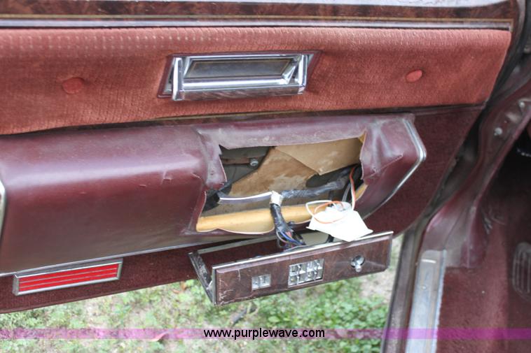image for item E4273 1982 Oldsmobile Regency