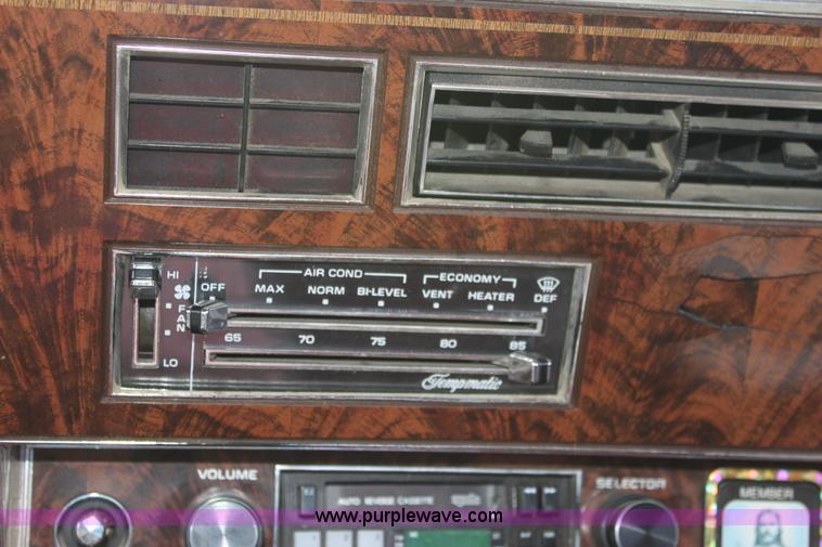 image for item E4273 1982 Oldsmobile Regency