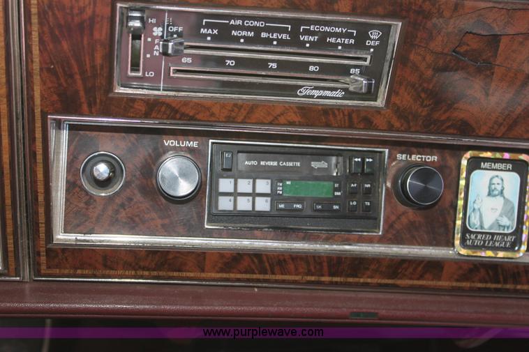 image for item E4273 1982 Oldsmobile Regency