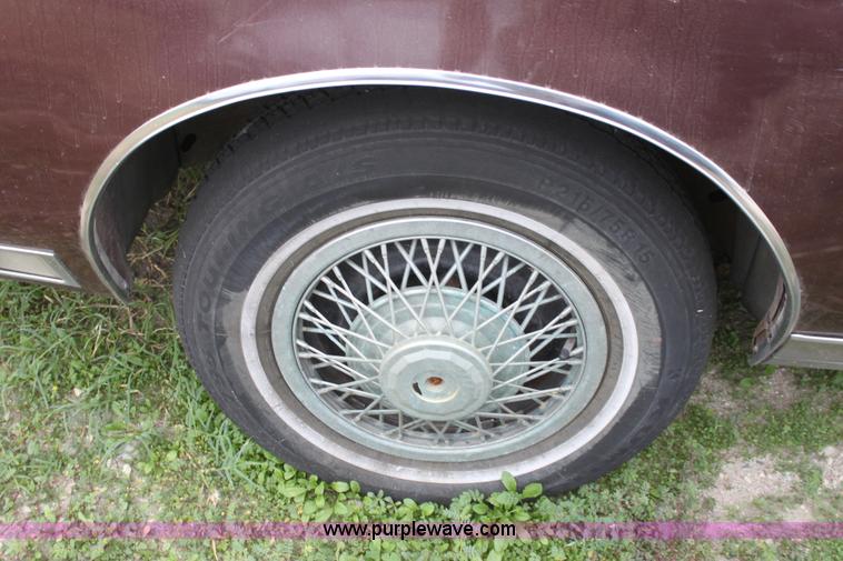 image for item E4273 1982 Oldsmobile Regency