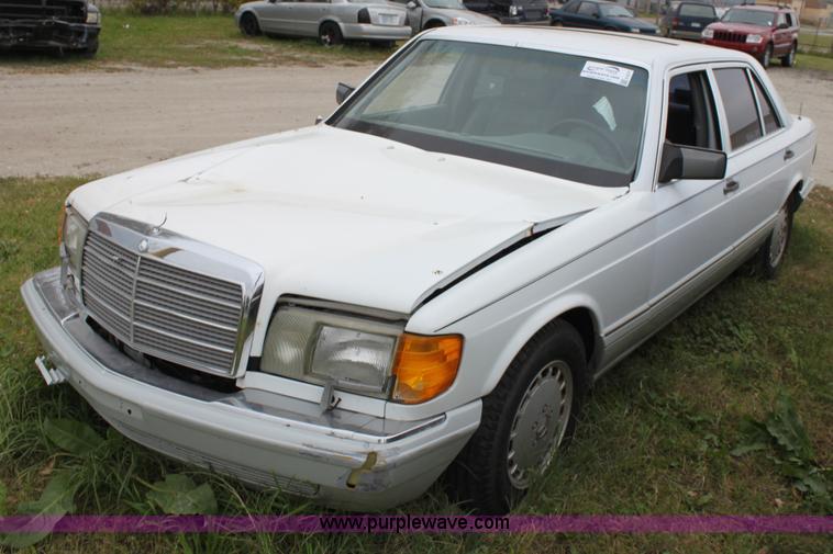 image for item E4277 1990 Mercedes Benz 300SEL