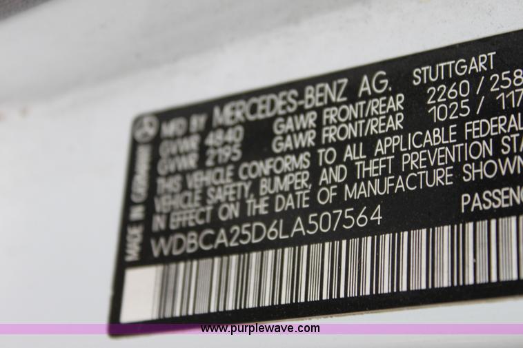 image for item E4277 1990 Mercedes Benz 300SEL