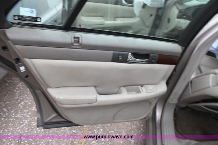 image for item E4278 2002 Cadillac SLS