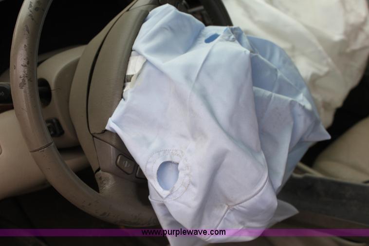 image for item E4278 2002 Cadillac SLS