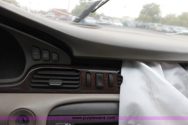 image for item E4278 2002 Cadillac SLS