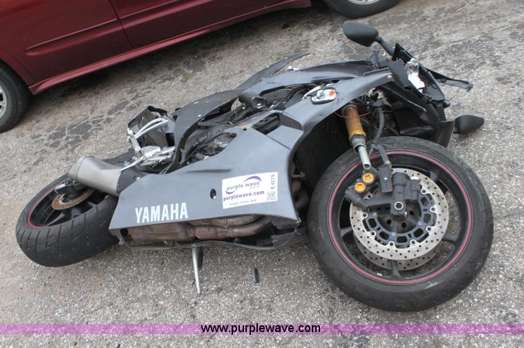 image for item E4279 2007 Yamaha YZF-R6 motorcycle