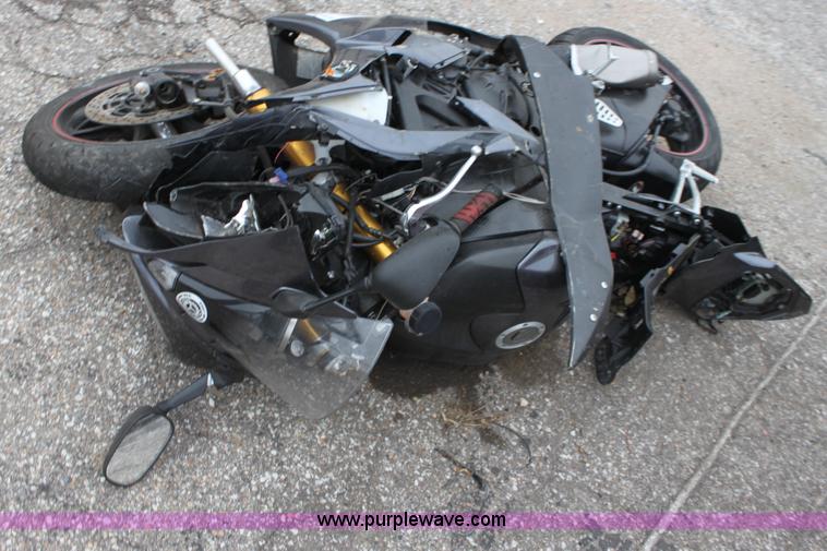 image for item E4279 2007 Yamaha YZF-R6 motorcycle