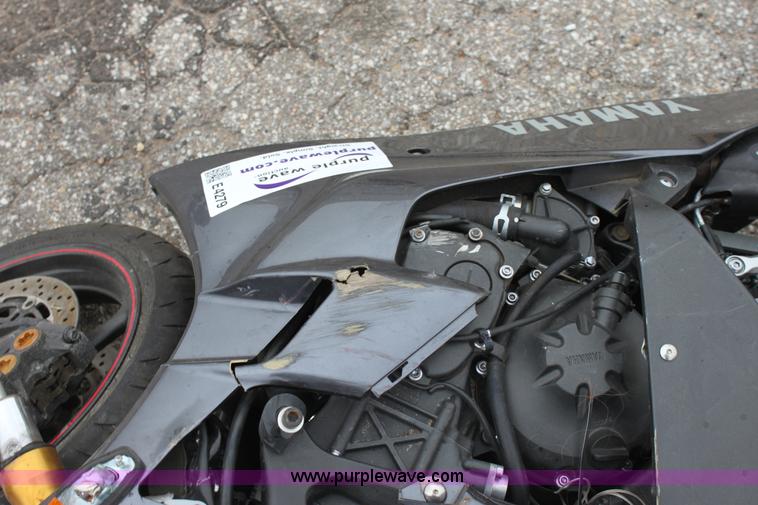 image for item E4279 2007 Yamaha YZF-R6 motorcycle