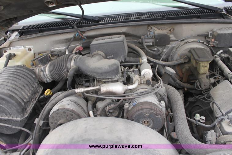 image for item E4280 1999 Chevrolet Tahoe SUV