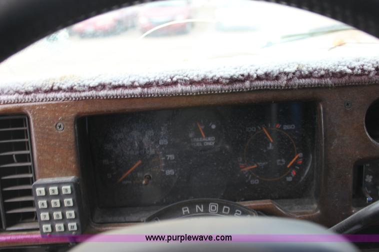 image for item E4282 1993 Chevrolet G20 van