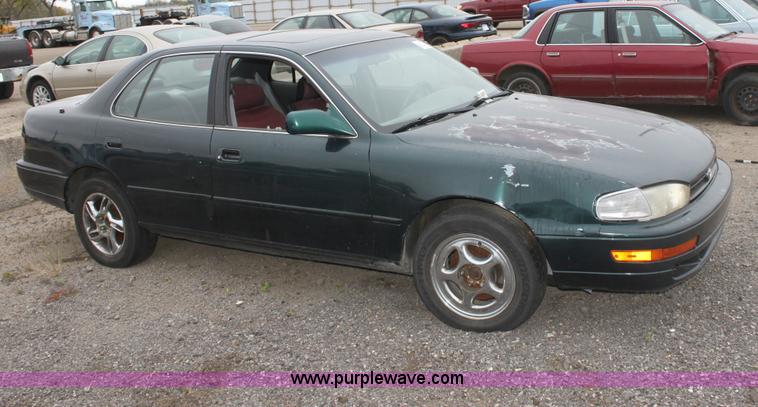 image for item E4283 1992 Toyota Camry XLE