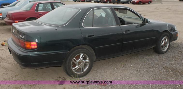image for item E4283 1992 Toyota Camry XLE