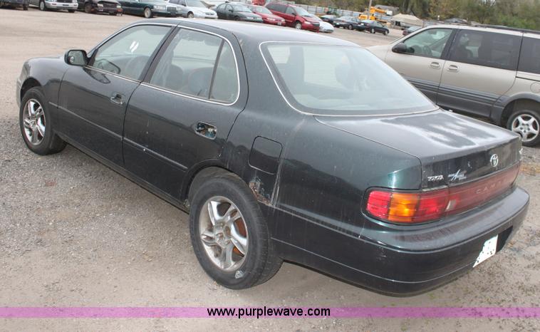 image for item E4283 1992 Toyota Camry XLE