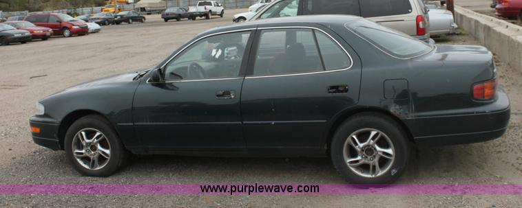 image for item E4283 1992 Toyota Camry XLE