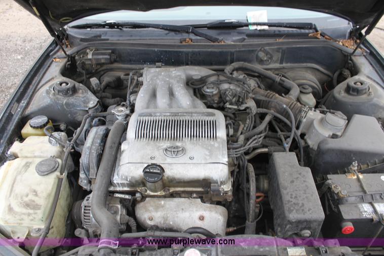 image for item E4283 1992 Toyota Camry XLE