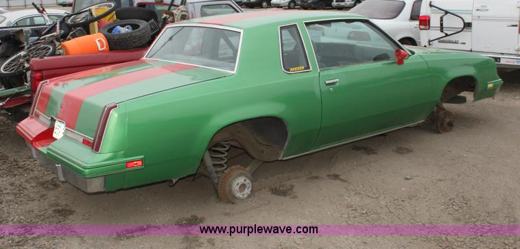 image for item E4284 1983 Oldsmobile Cutlass Supreme