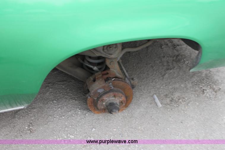 image for item E4284 1983 Oldsmobile Cutlass Supreme