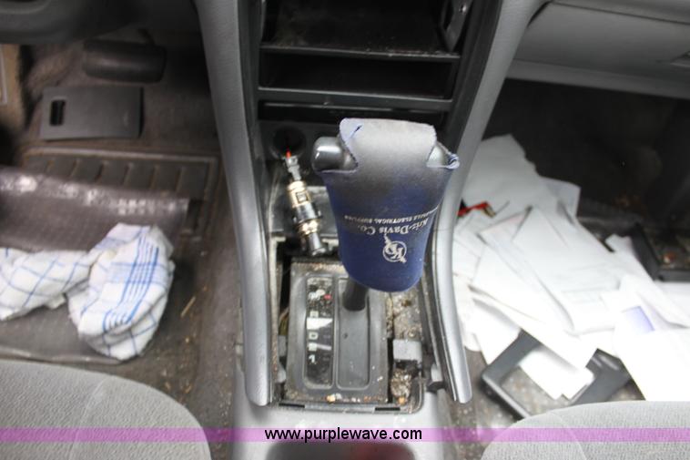 image for item E4285 1997 Nissan Altima