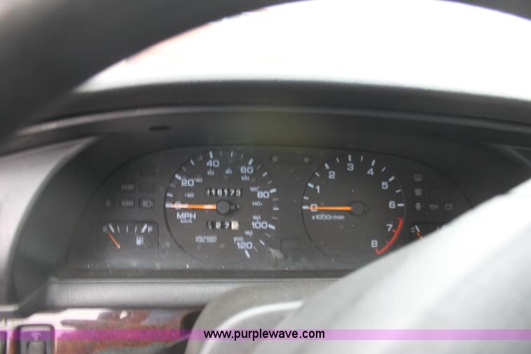 image for item E4285 1997 Nissan Altima