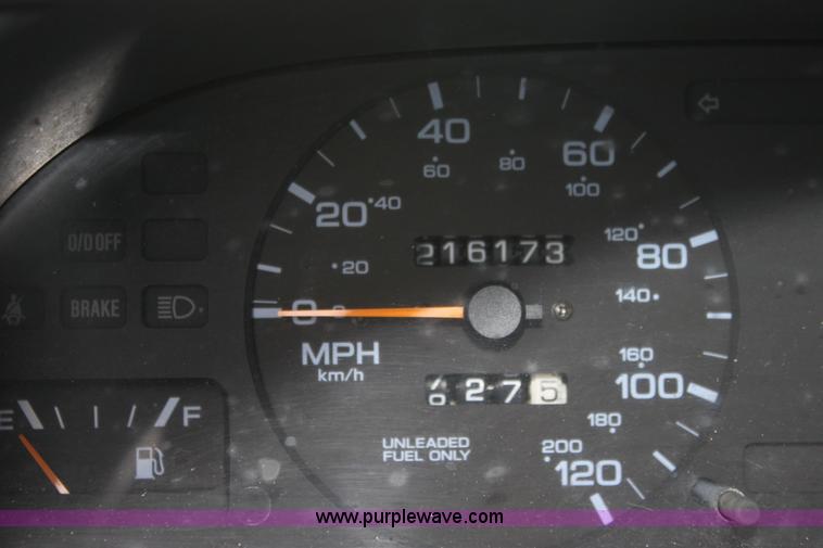 image for item E4285 1997 Nissan Altima