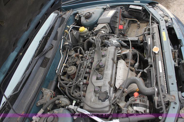 image for item E4285 1997 Nissan Altima