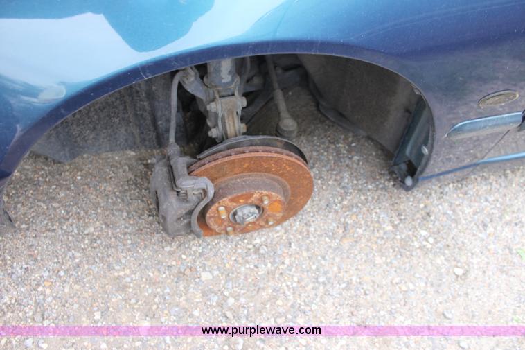 image for item E4285 1997 Nissan Altima