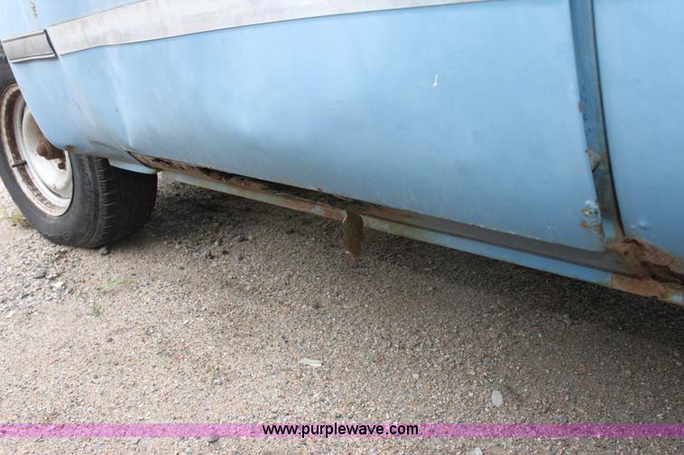 image for item E4286 1987 Chevrolet C10 Custom Deluxe pickup truck