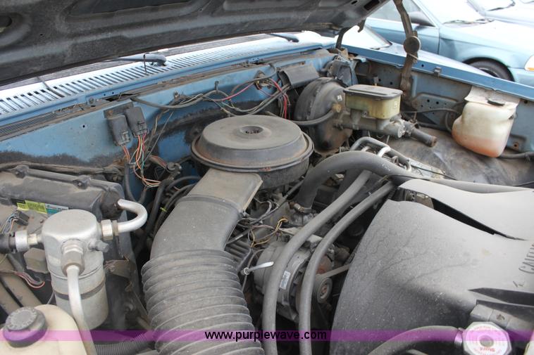 image for item E4286 1987 Chevrolet C10 Custom Deluxe pickup truck