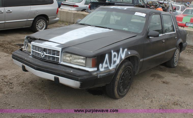 image for item E4287 1993 Dodge Dynasty