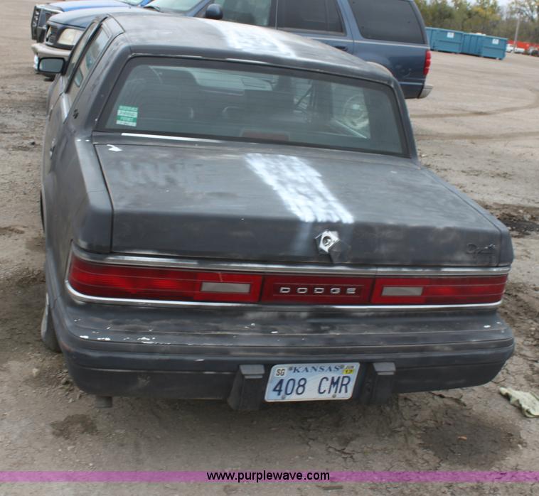 image for item E4287 1993 Dodge Dynasty