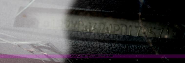 image for item E4287 1993 Dodge Dynasty