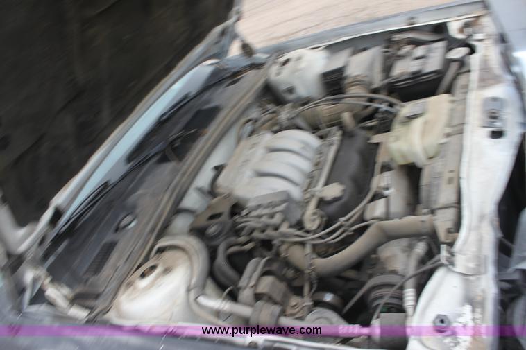 image for item E4287 1993 Dodge Dynasty