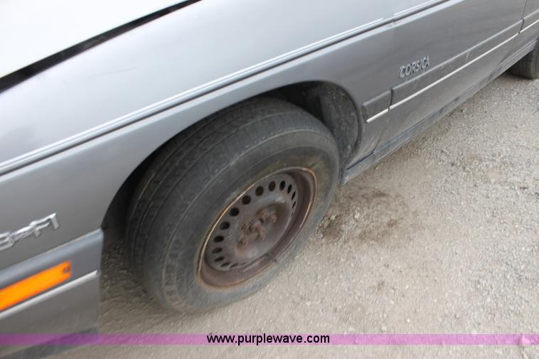 image for item E4288 1989 Chevrolet Corsica