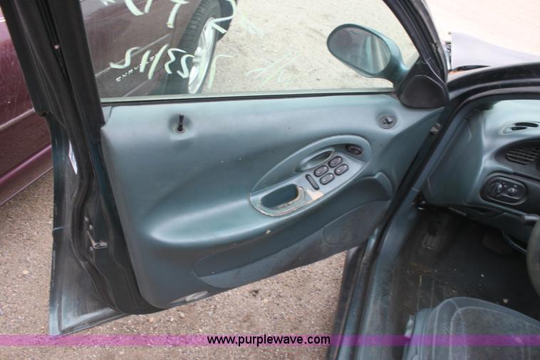 image for item E4289 1995 Ford Taurus