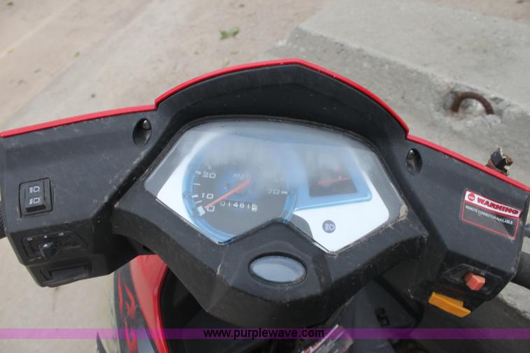 image for item E4302 2008 ICL Motto MP-150C moped