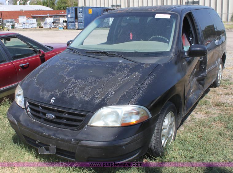 image for item G4569 2000 Ford Windstar LX mini van