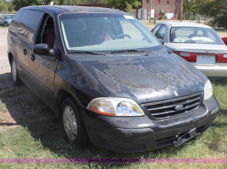 image for item G4569 2000 Ford Windstar LX mini van